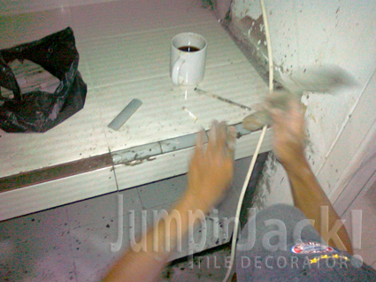 Memasang Keramik Dinding dan Meja Dapur Part 2